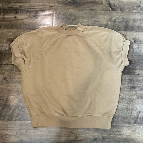 ESSENTIALS FEAR OF GOD
Tan Cotton Raglan Short Sleeve Sweatshirt - Picture 1 of 5